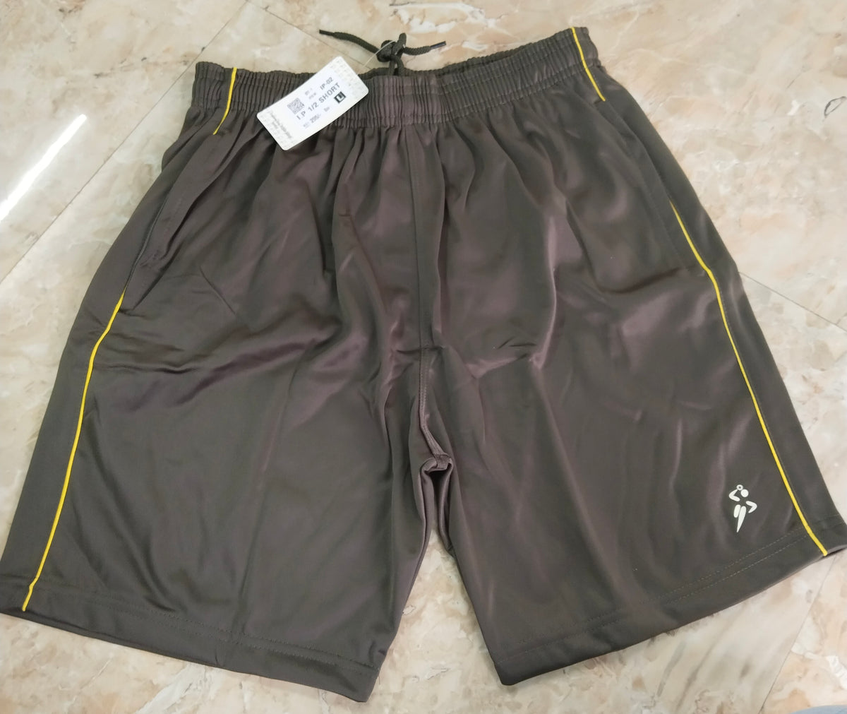 IP-02 I.P. 1/2 Short