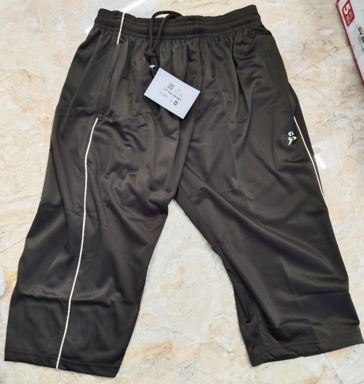 IP-03 I.P. 3/4 Short
